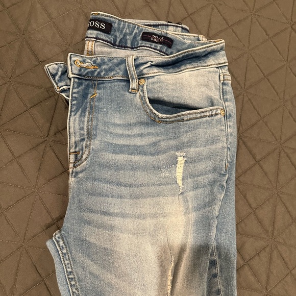 Vigoss women’s jeans. Distressed - Picture 2 of 2